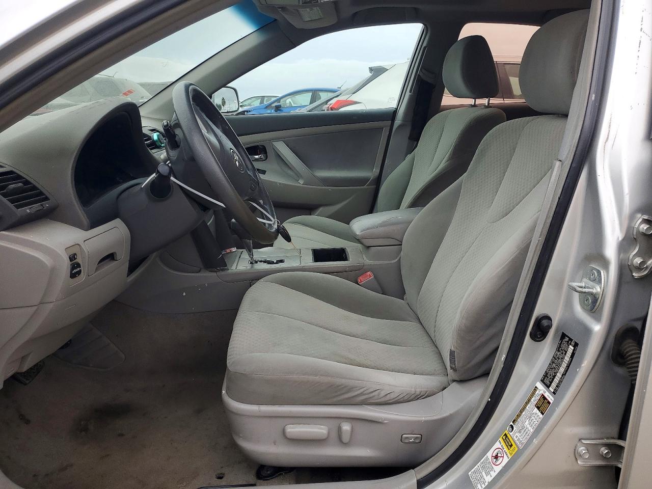 2009 TOYOTA CAMRY photo 13