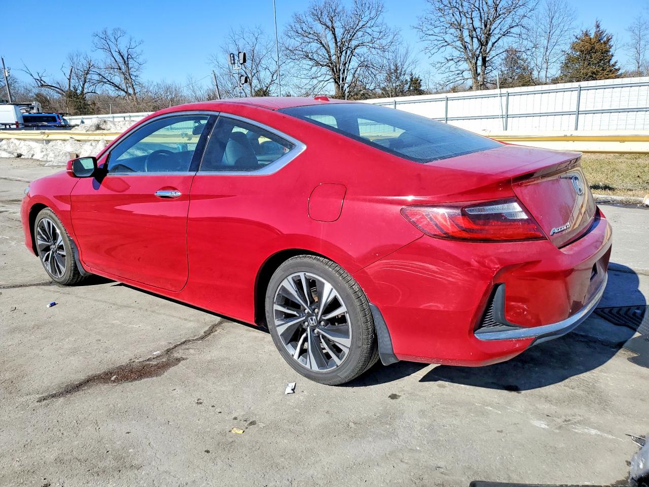 2016 HONDA ACCORD photo 3