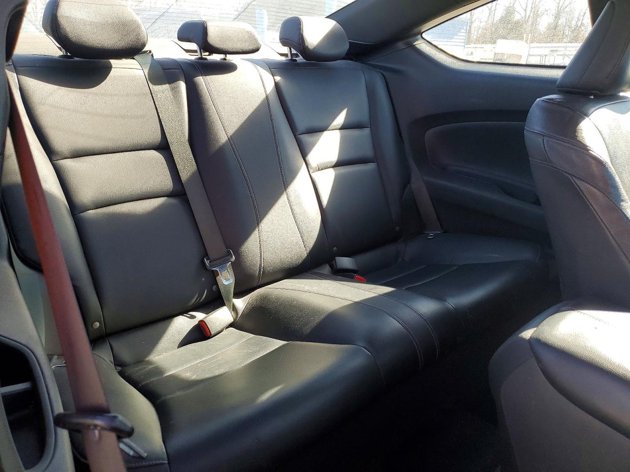 2016 HONDA ACCORD photo 19