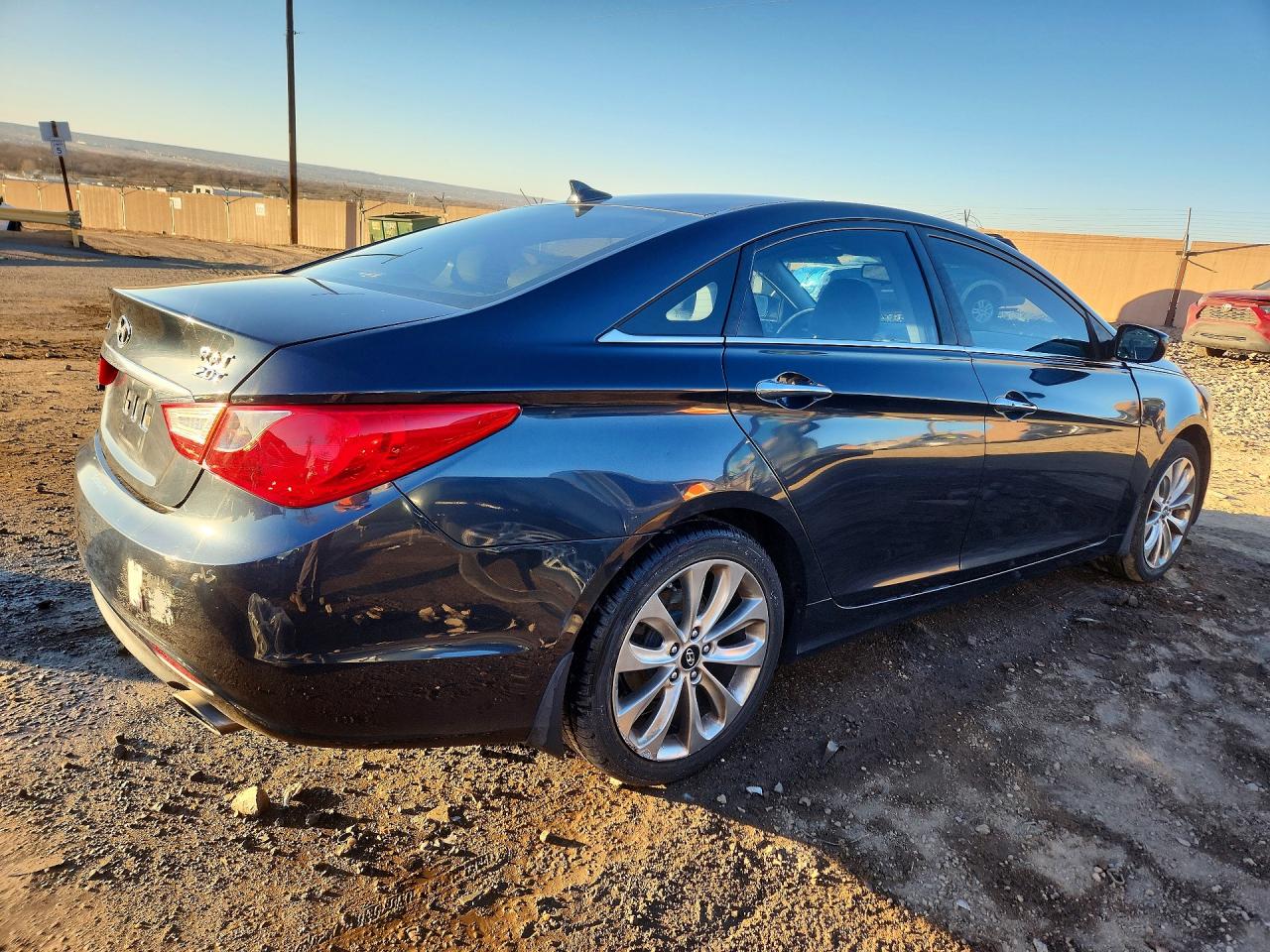 2013 HYUNDAI SONATA SE photo 5