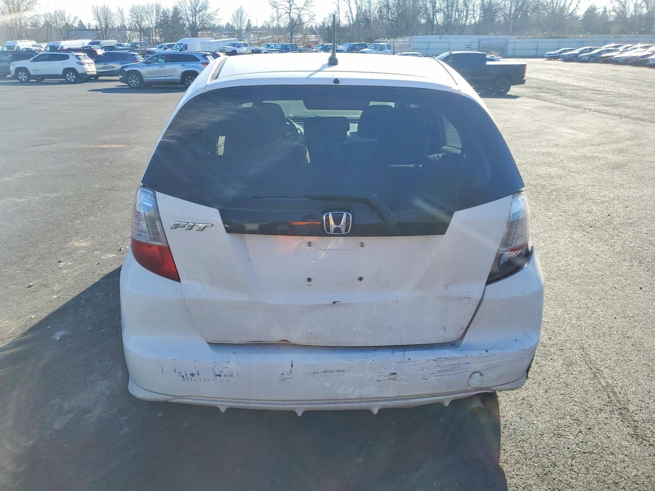 2013 HONDA FIT photo 6