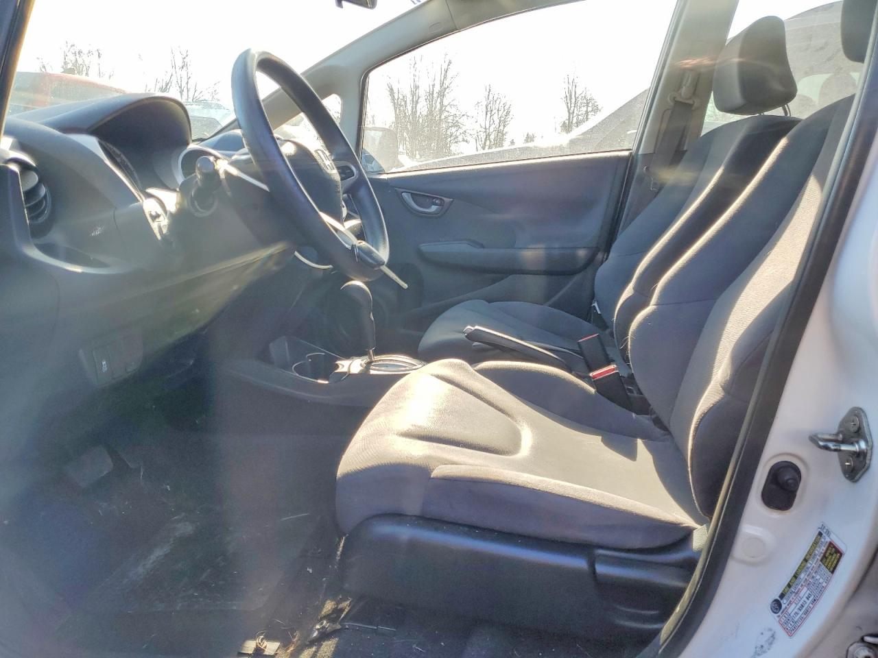 2013 HONDA FIT photo 7