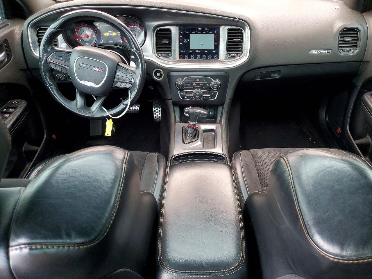2017 DODGE CHARGER R/T photo 15