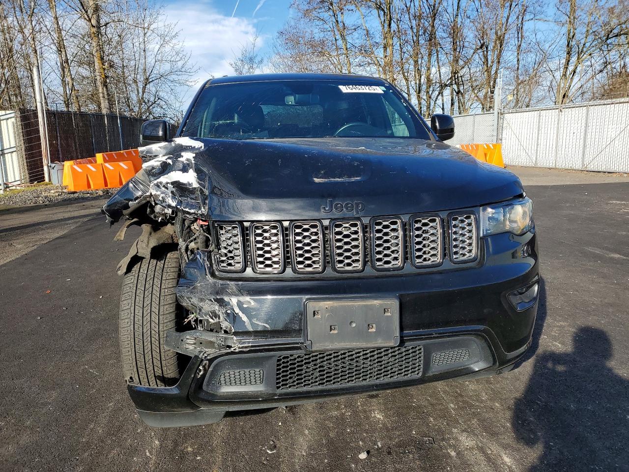 2019 JEEP GRAND CHEROKEE LAREDO photo 5