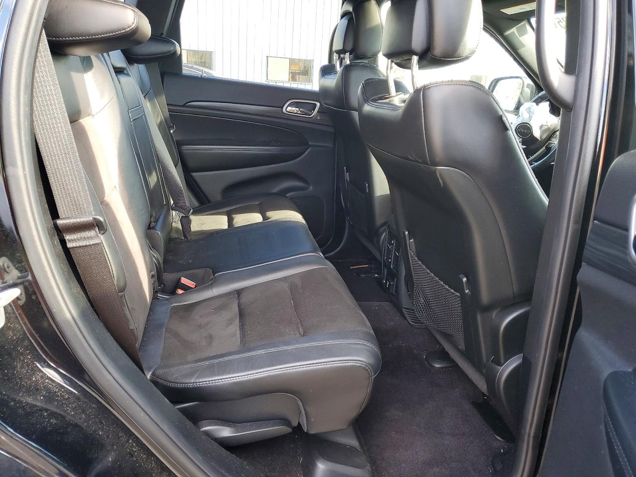 2019 JEEP GRAND CHEROKEE LAREDO photo 10