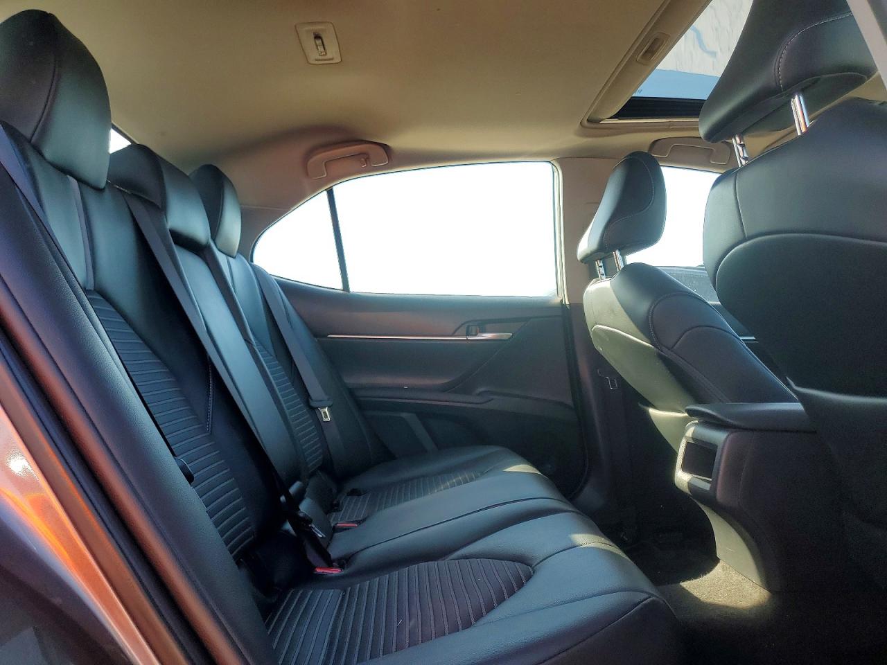 2021 TOYOTA CAMRY SE photo 28