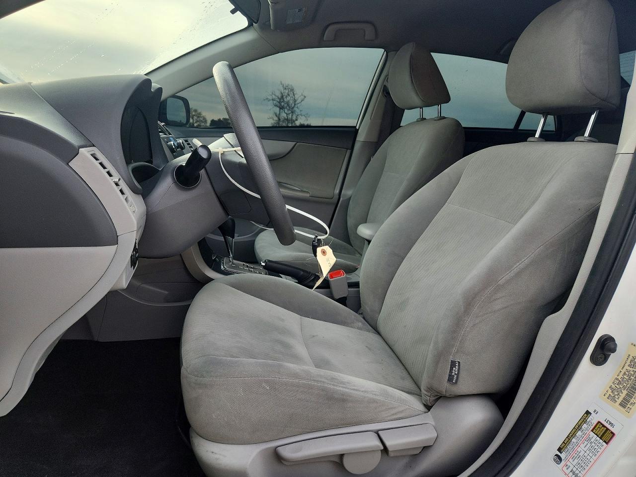2010 TOYOTA COROLLA BASE photo 7