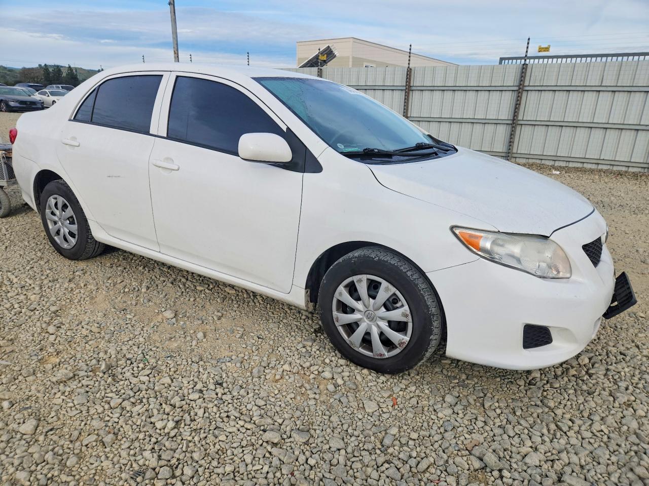 2010 TOYOTA COROLLA BASE photo 4