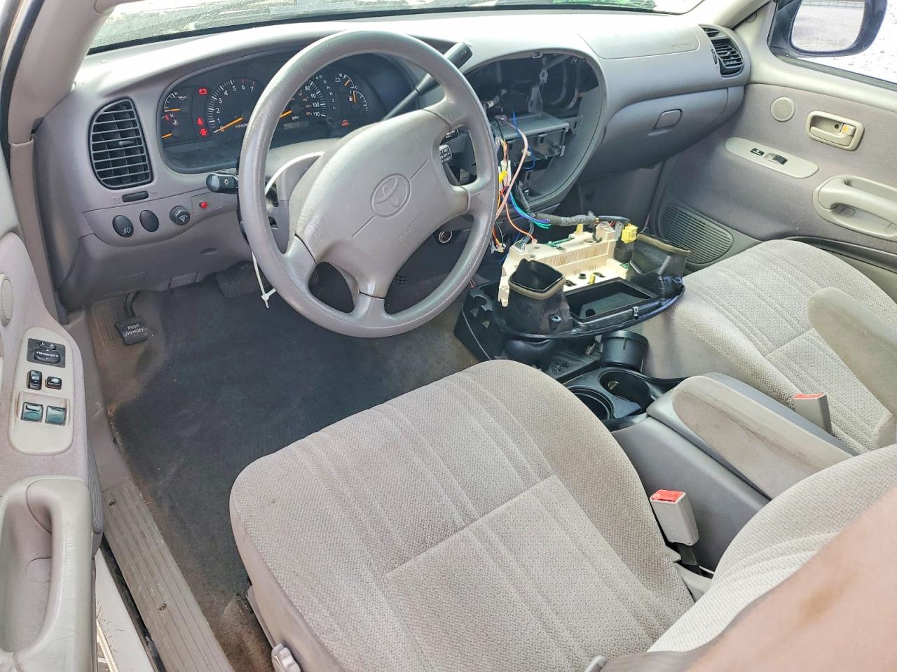 2000 TOYOTA TUNDRA SR5 photo 8