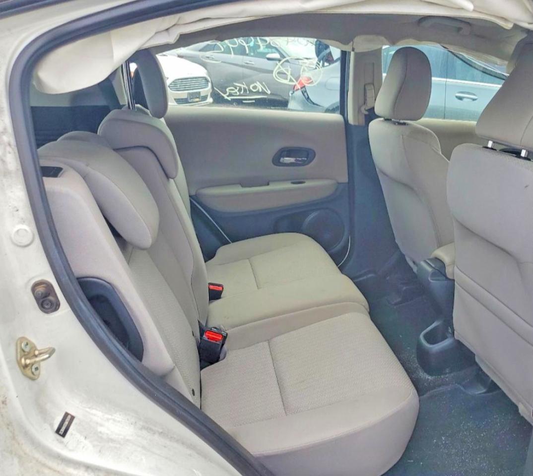 2016 HONDA HR-V LX photo 28