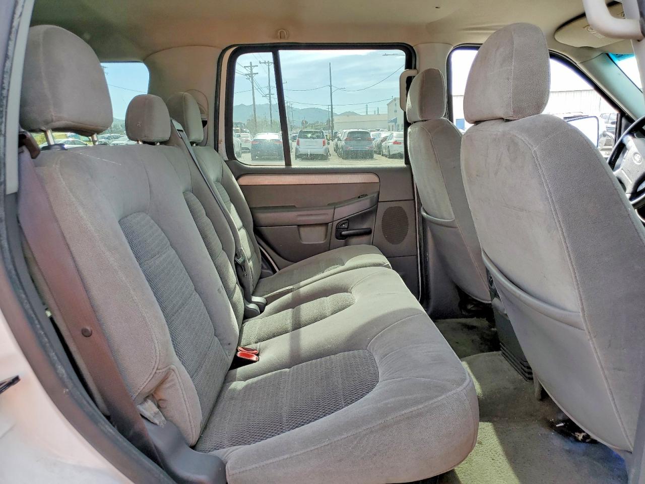 2004 FORD EXPLORER XLT photo 31