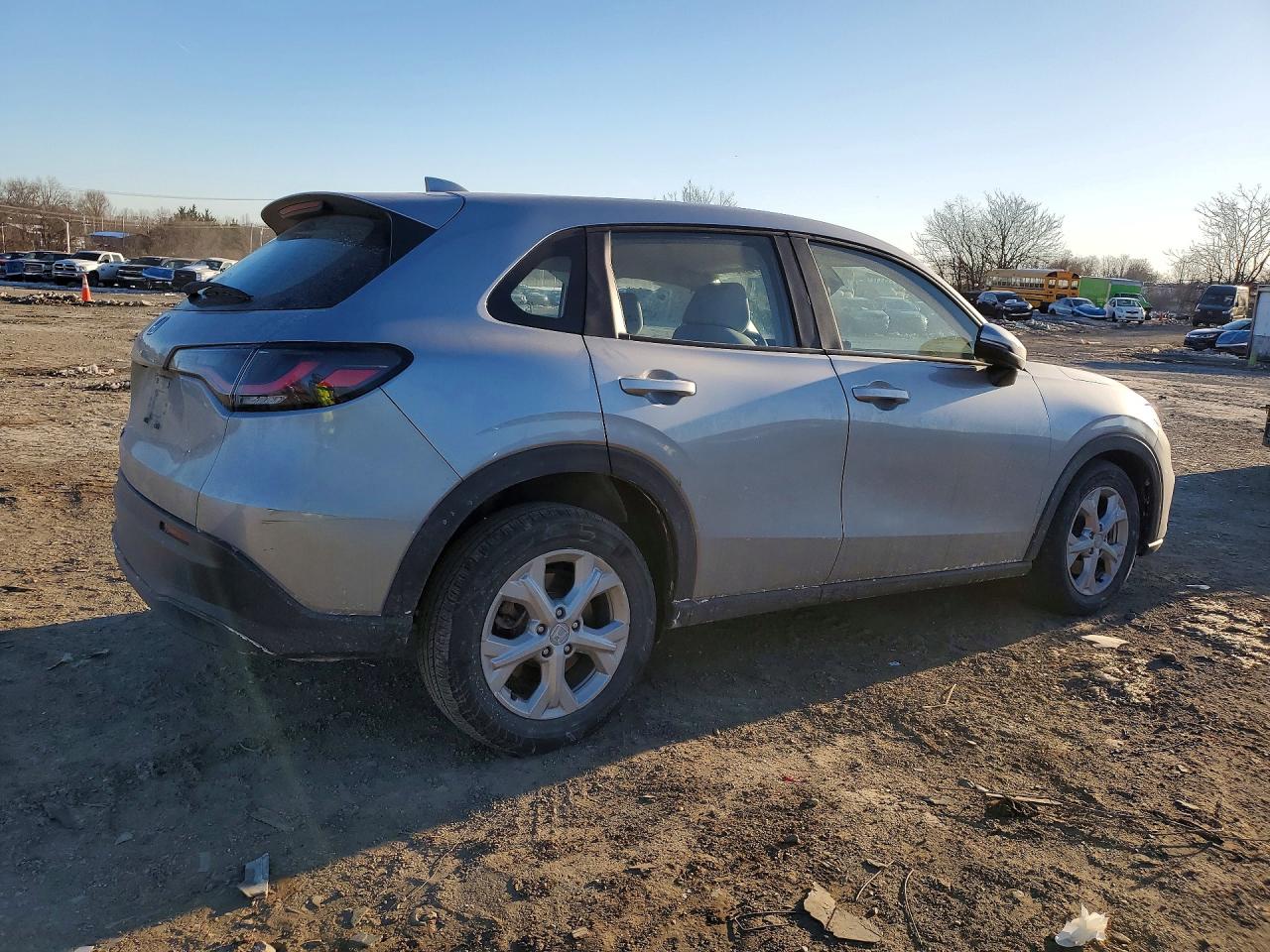 2024 HONDA HR-V LX photo 3