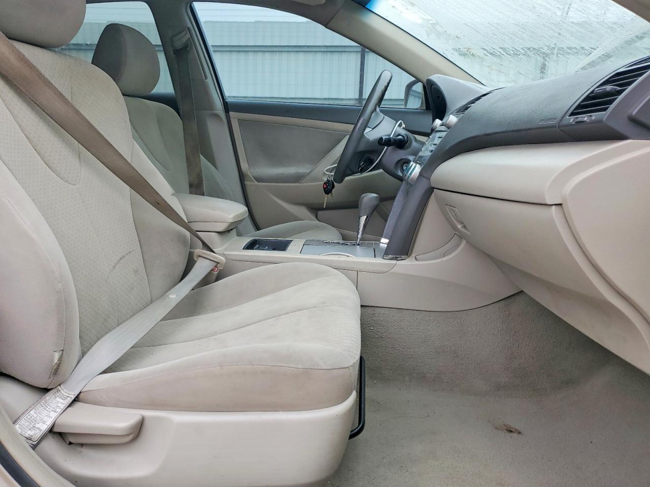 2009 TOYOTA CAMRY LE photo 13