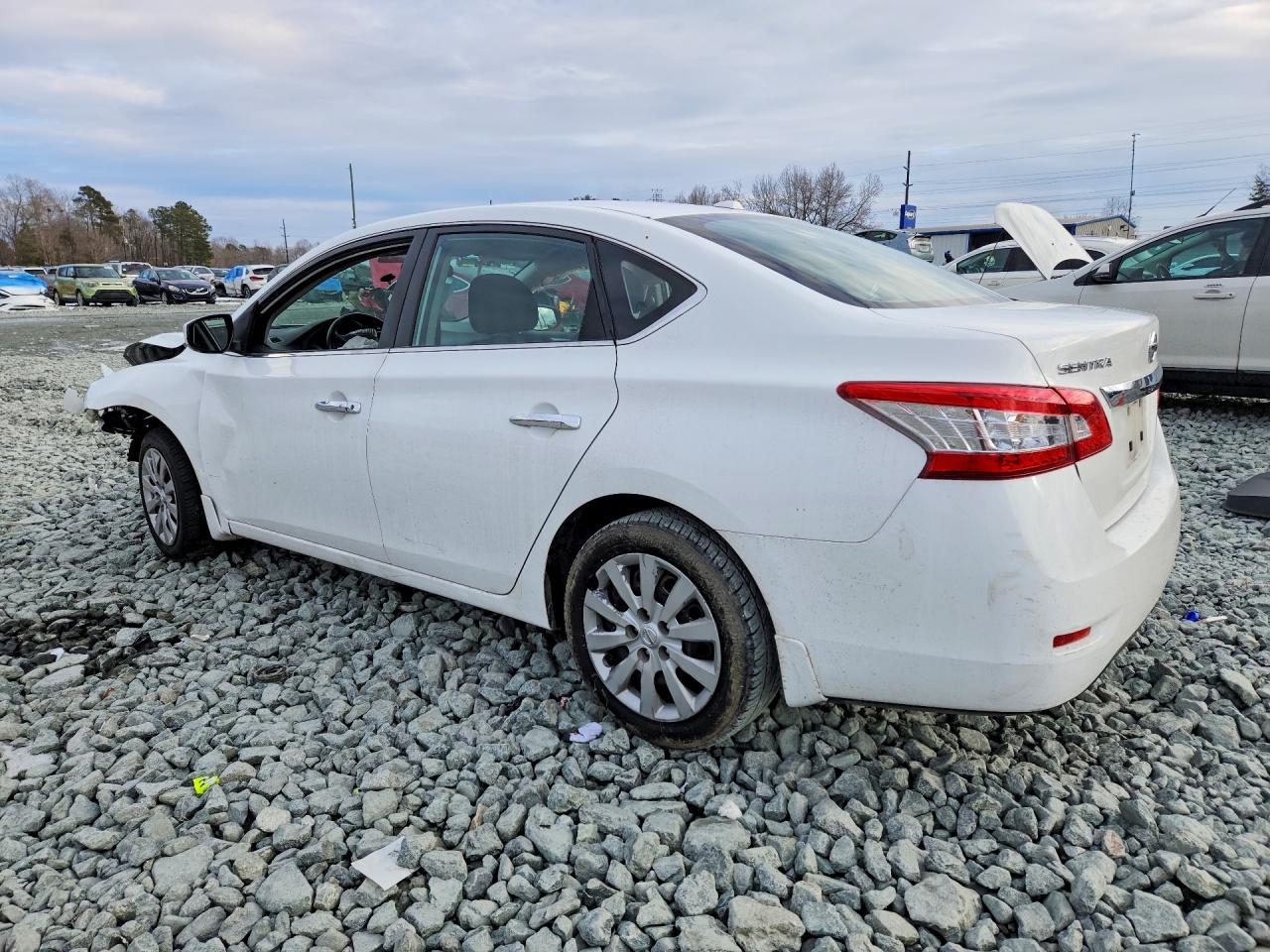 2015 NISSAN SENTRA S photo 4