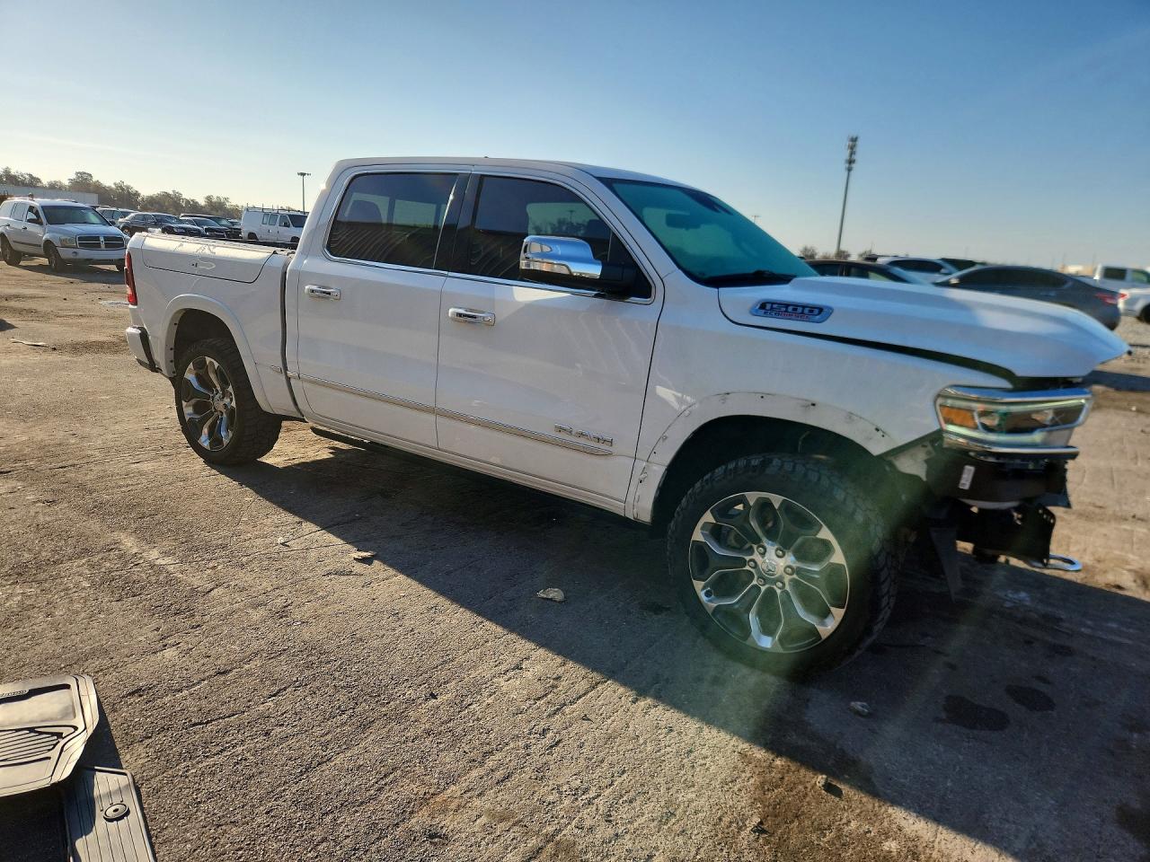 2021 RAM 1500 LIMITED photo 4