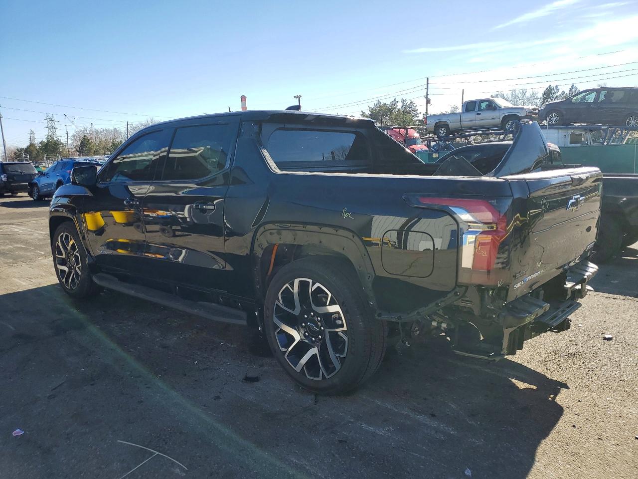 2024 CHEVROLET SILVERADO RST photo 3