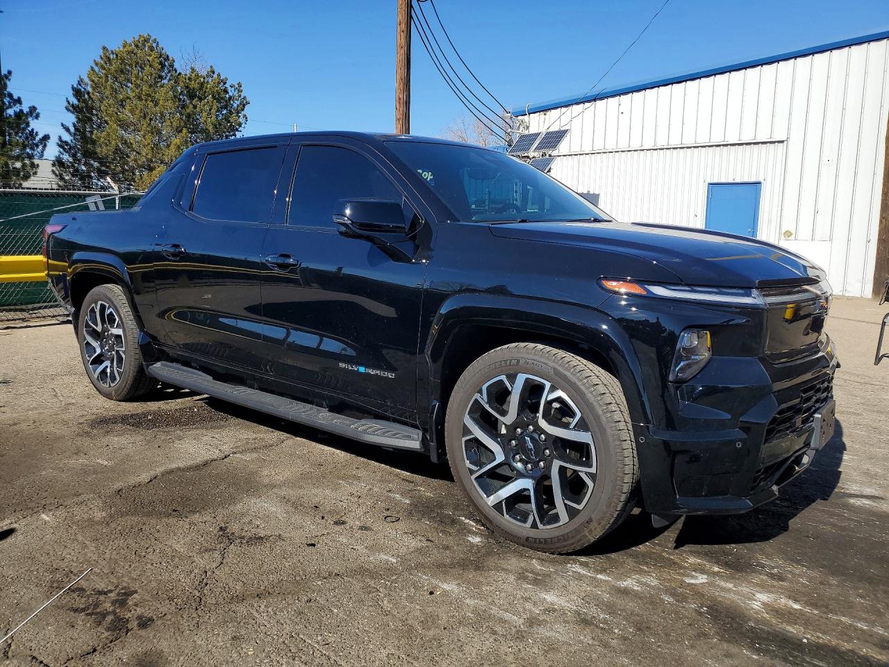 2024 CHEVROLET SILVERADO RST photo 7