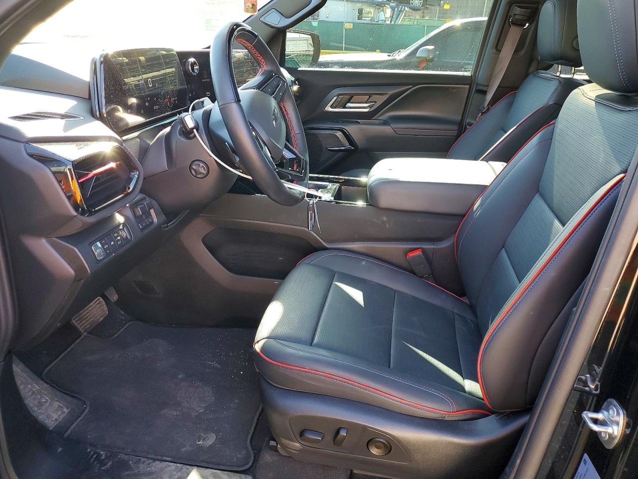 2024 CHEVROLET SILVERADO RST photo 13