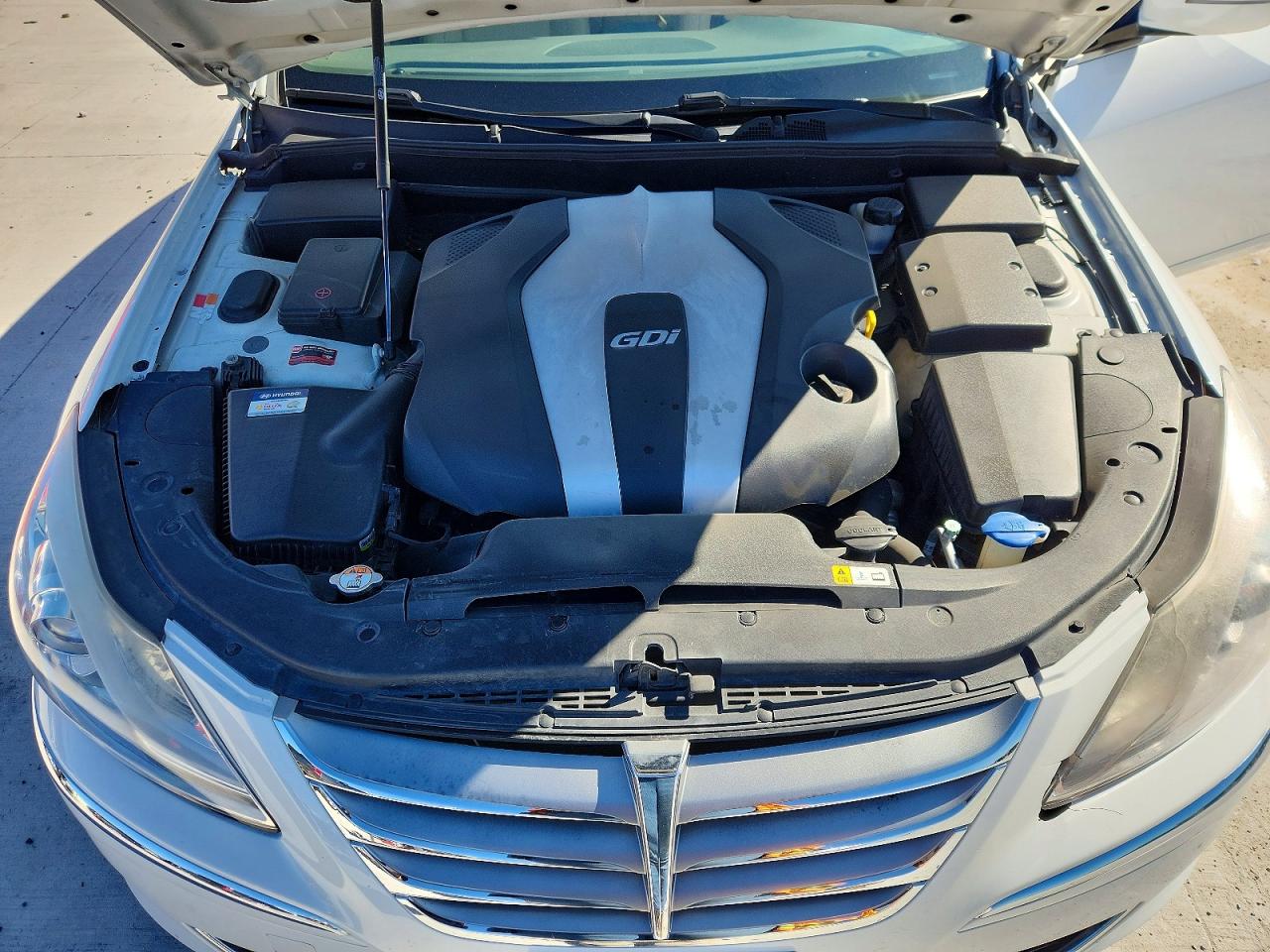 2013 HYUNDAI GENESIS 3.8L photo 21