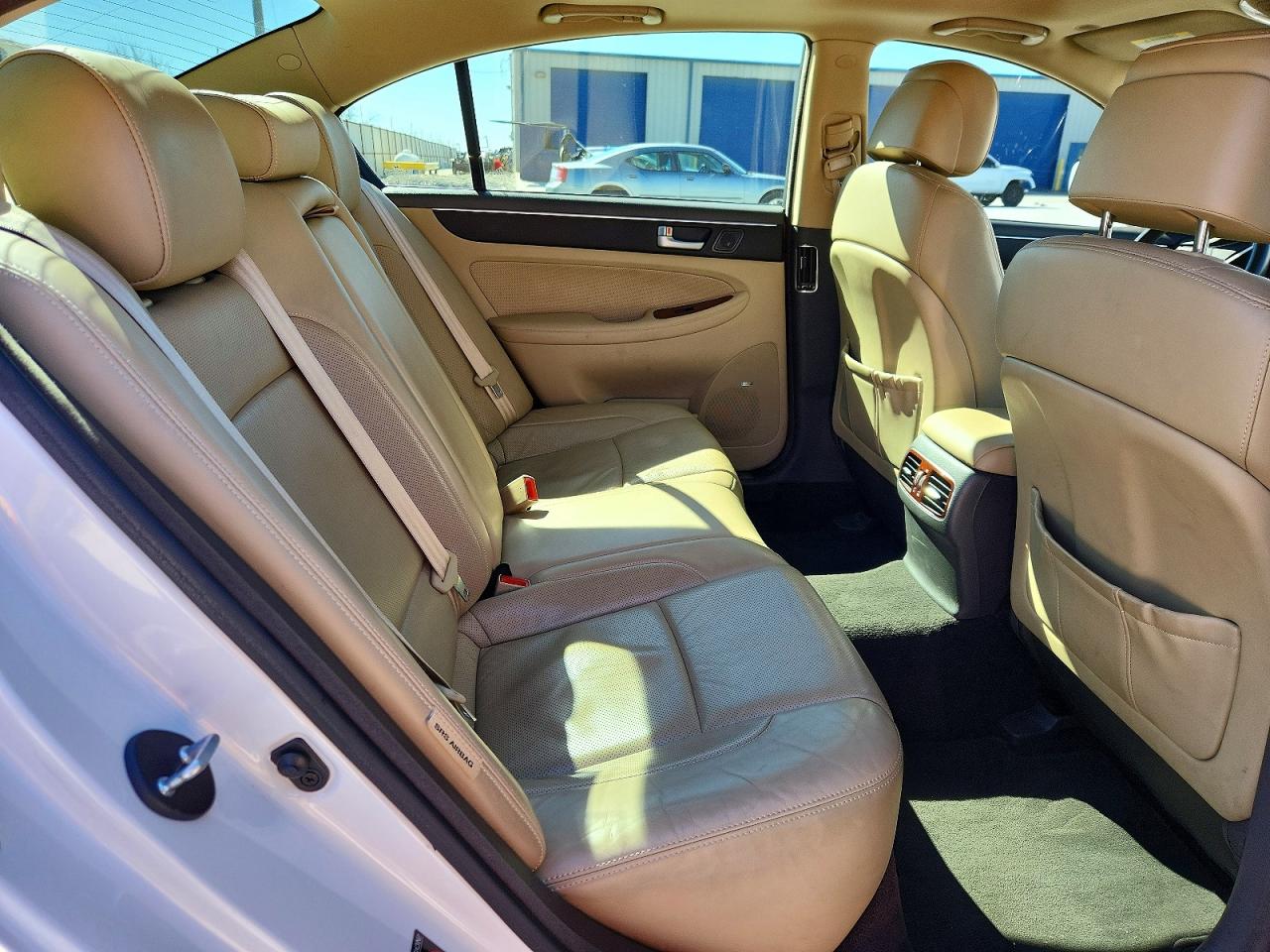 2013 HYUNDAI GENESIS 3.8L photo 19