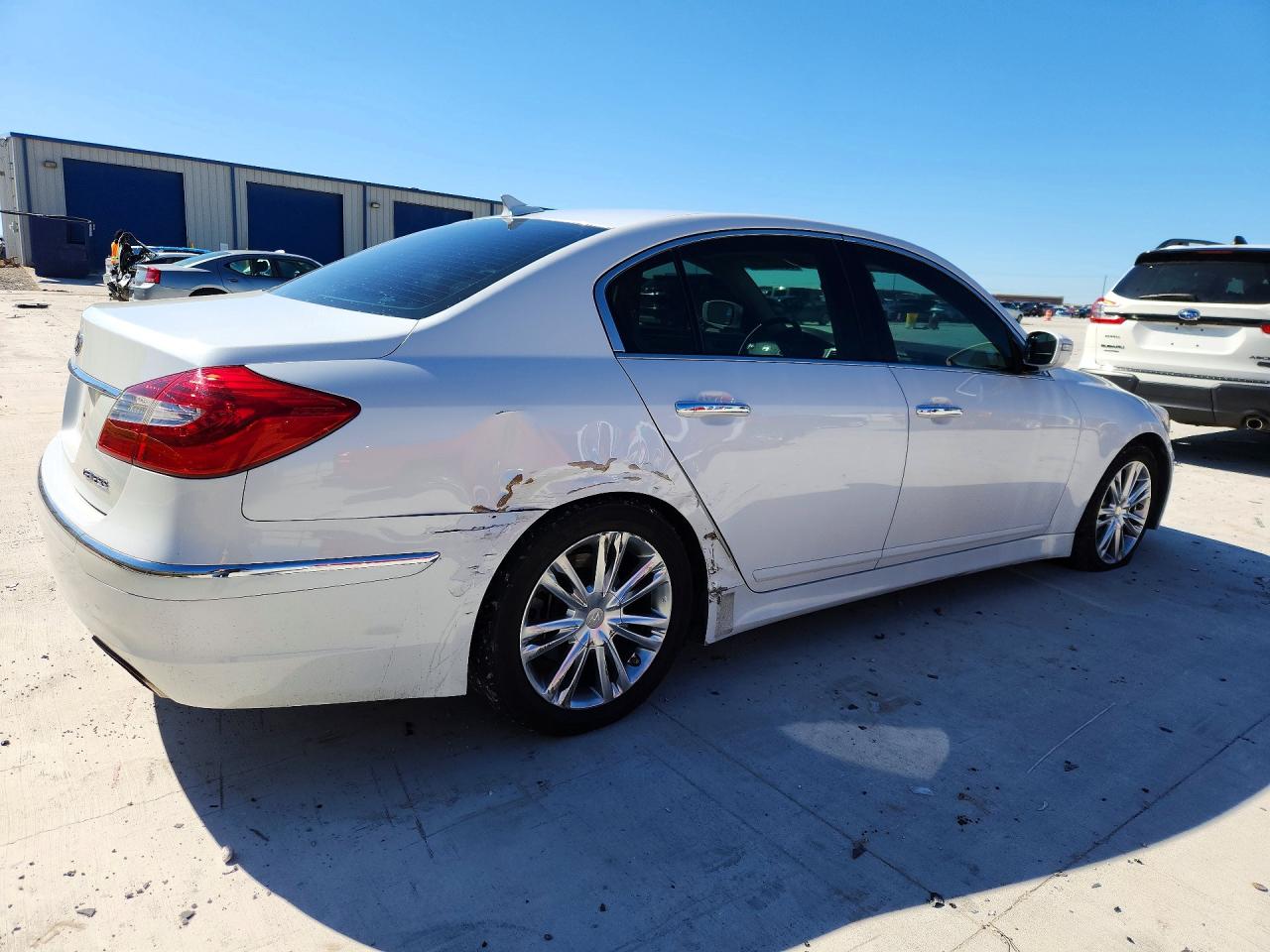 2013 HYUNDAI GENESIS 3.8L photo 5