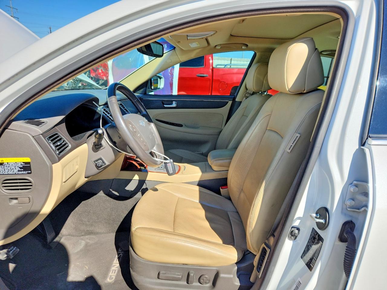 2013 HYUNDAI GENESIS 3.8L photo 13