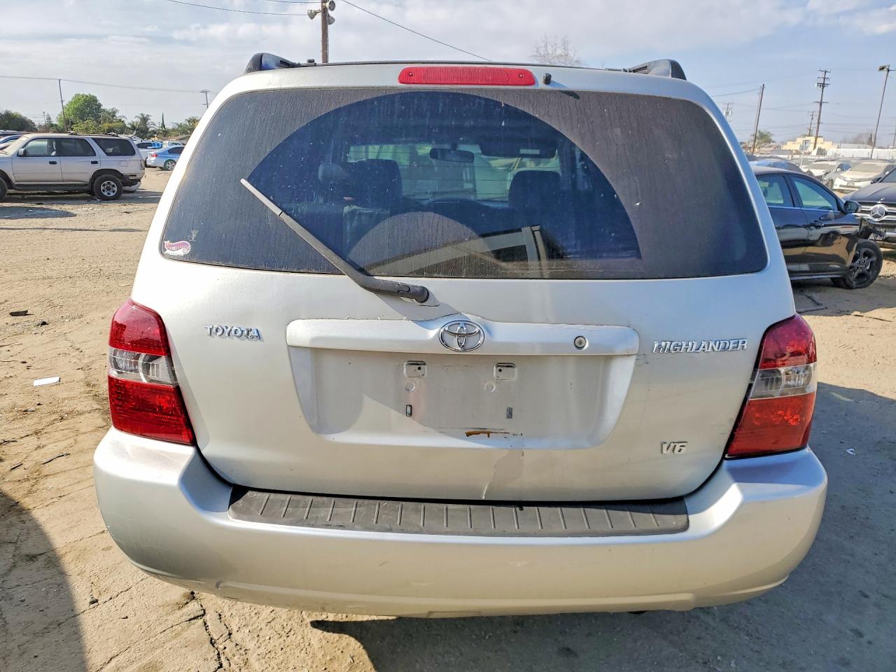 2005 TOYOTA HIGHLANDER LIMITED photo 6