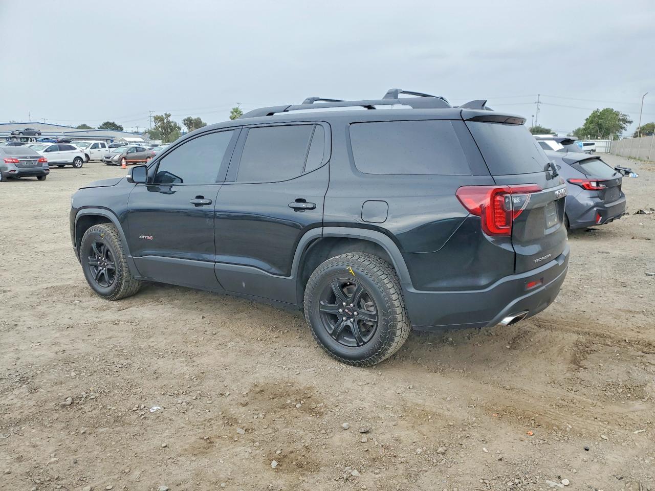 2021 GMC ACADIA AT4 photo 2