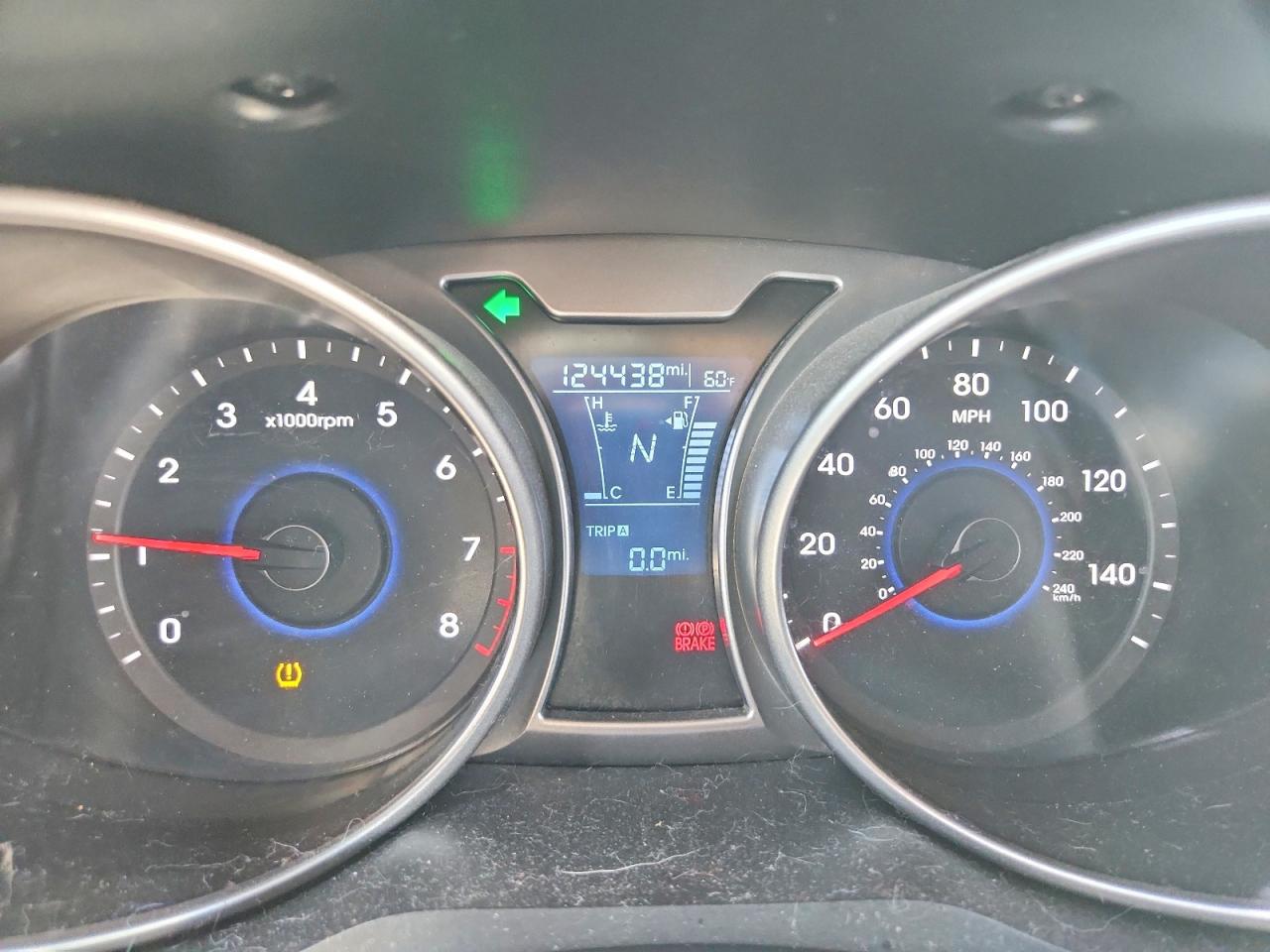 2017 HYUNDAI VELOSTER BASE photo 17