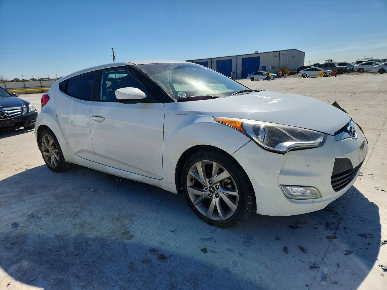 2017 HYUNDAI VELOSTER BASE photo 7