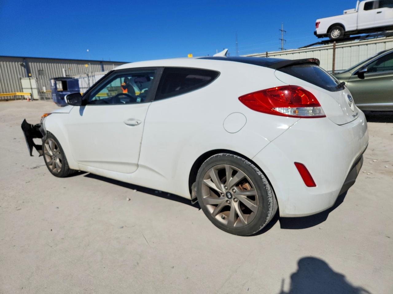 2017 HYUNDAI VELOSTER BASE photo 3