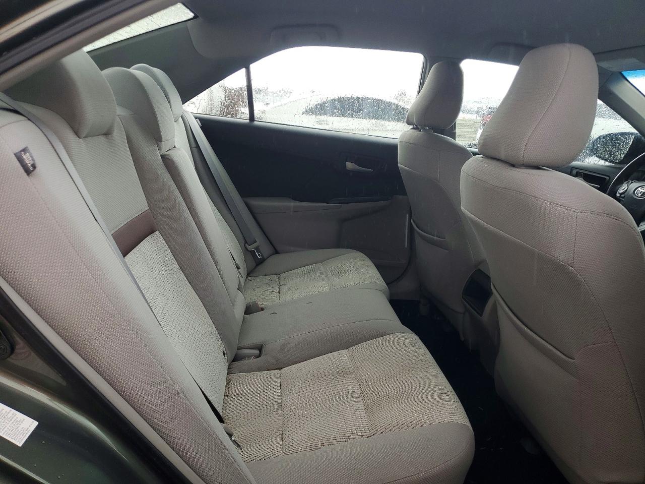 2013 TOYOTA CAMRY LE photo 28