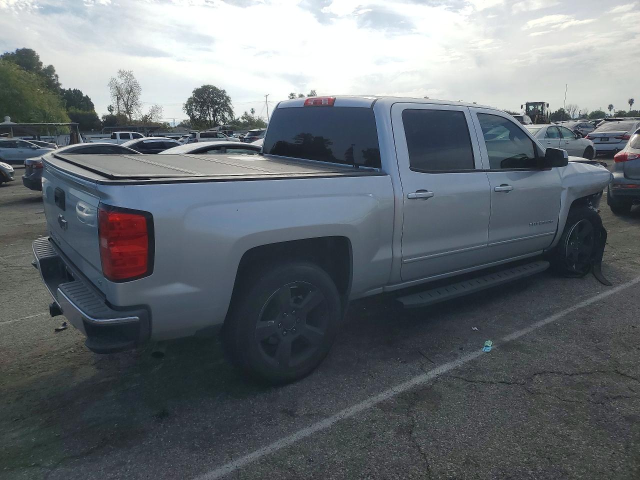 2015 CHEVROLET SILVERADO C1500 LT photo 3