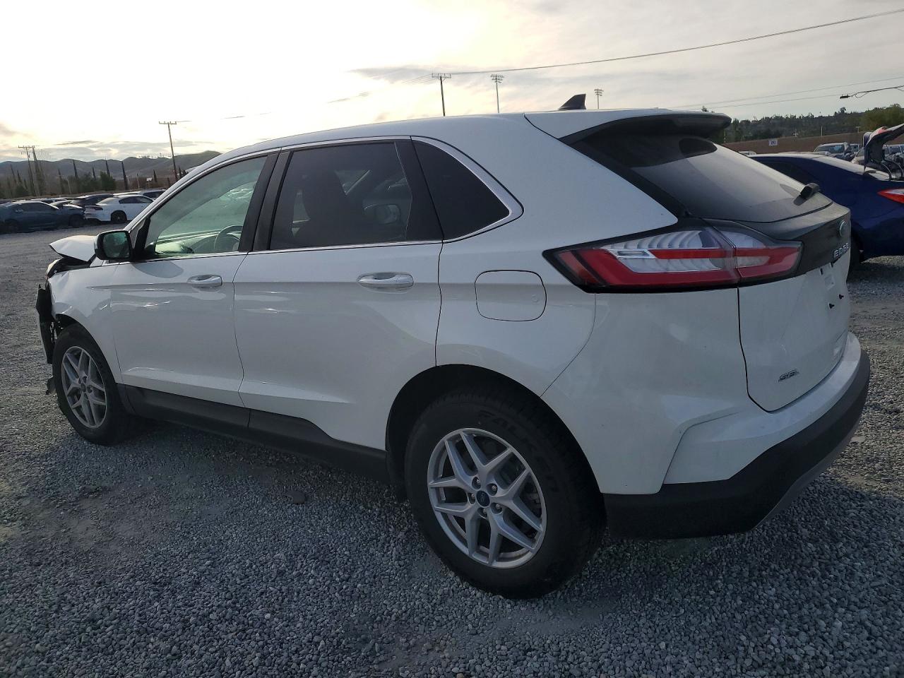 2021 FORD EDGE SEL photo 3