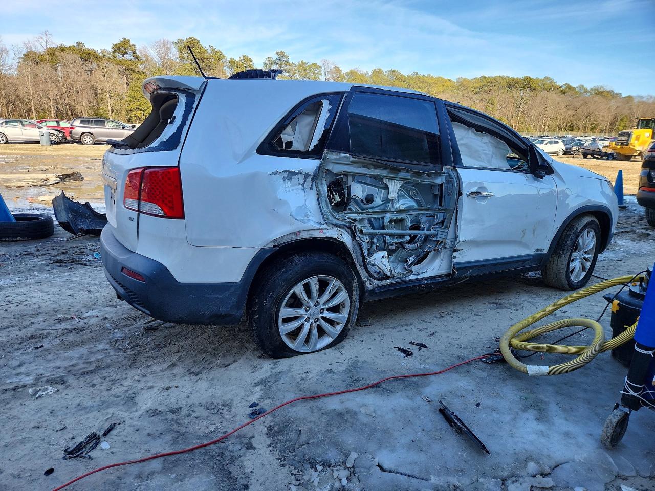 2011 KIA SORENTO EX photo 3