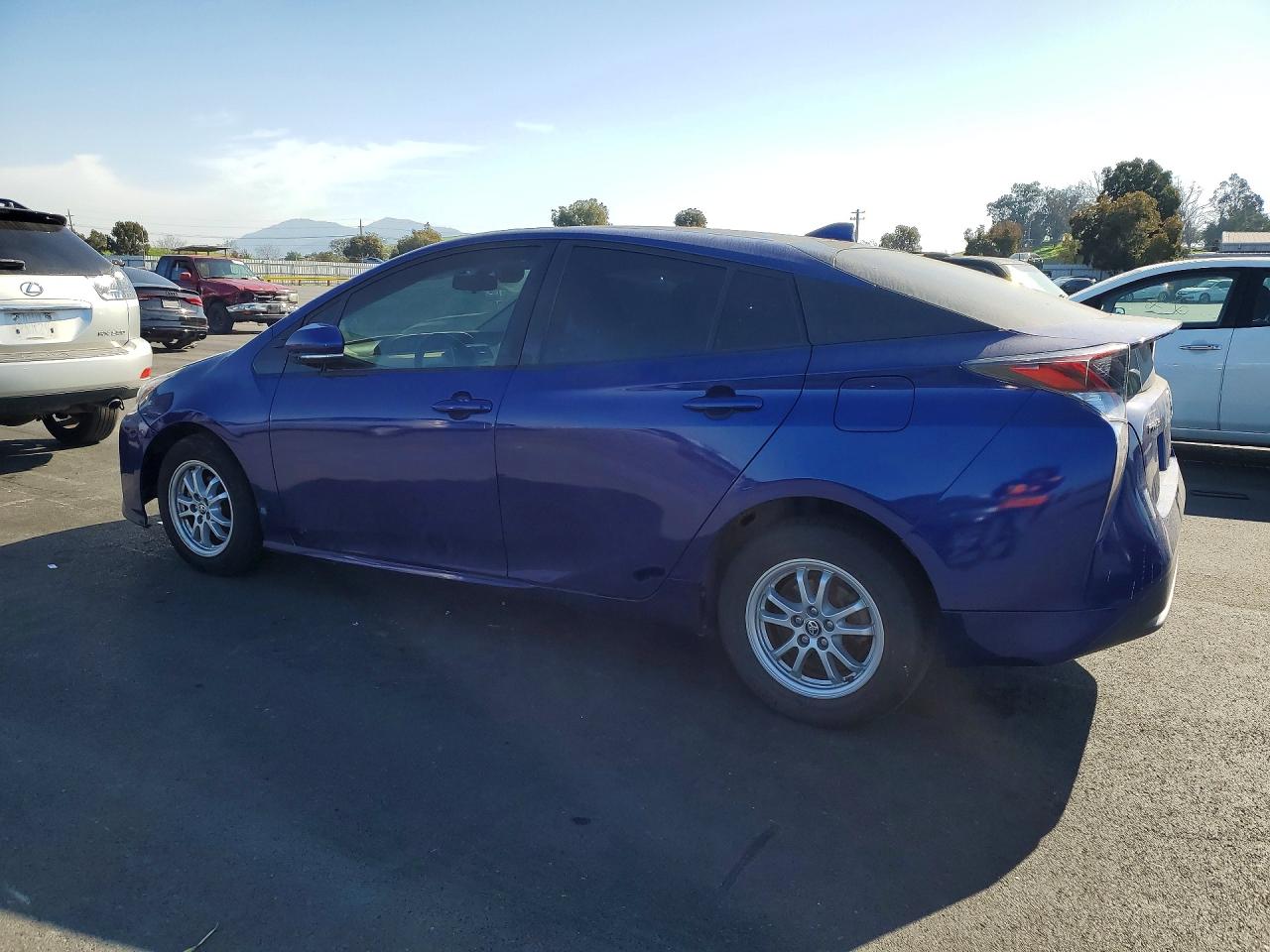 2016 TOYOTA PRIUS photo 4