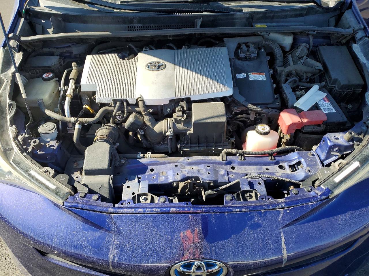 2016 TOYOTA PRIUS photo 31