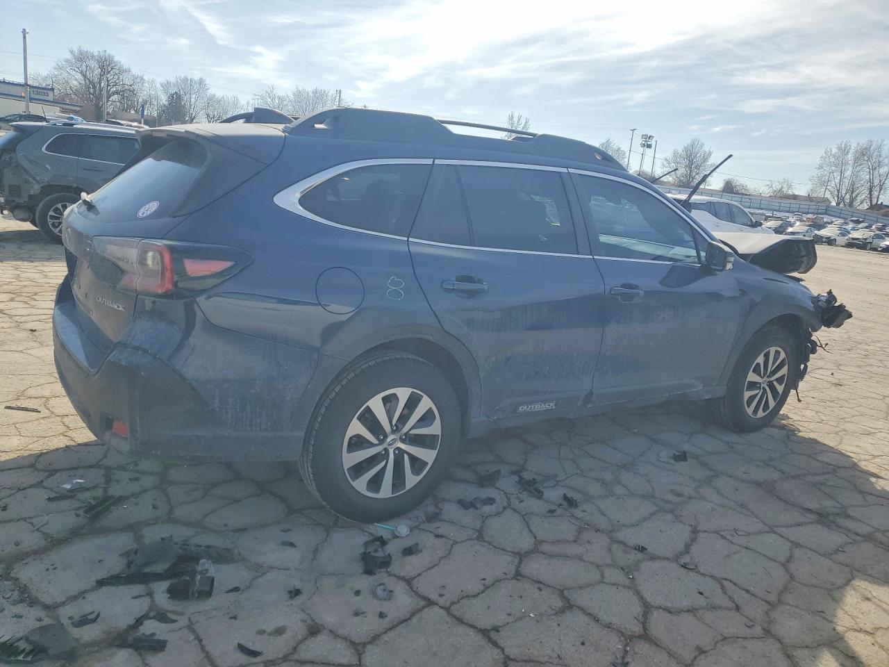 2023 SUBARU OUTBACK PREMIUM photo 3