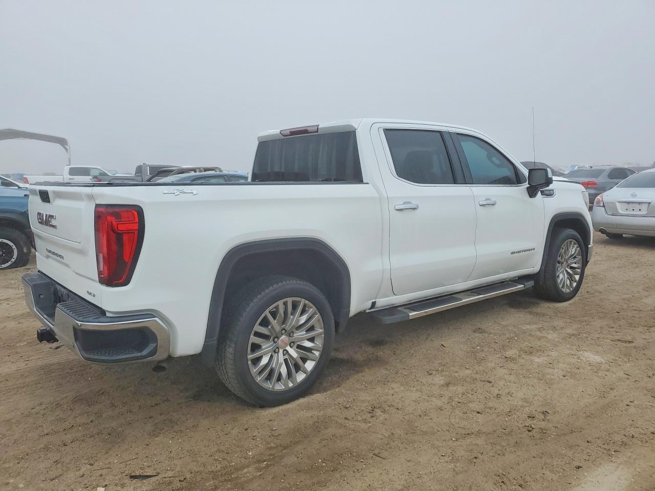 2021 GMC SIERRA K1500 SLT photo 5