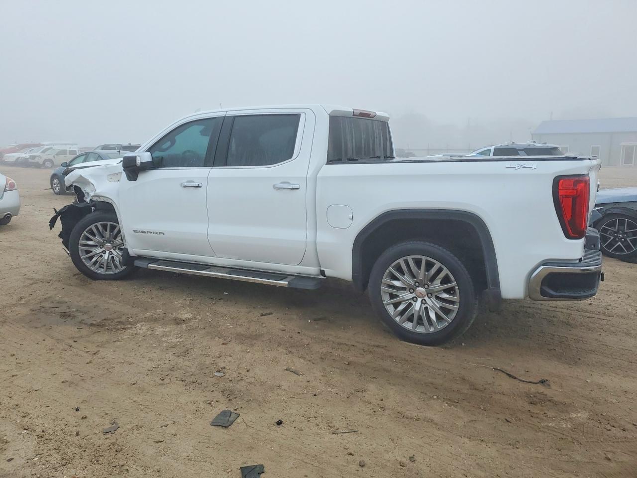 2021 GMC SIERRA K1500 SLT photo 3