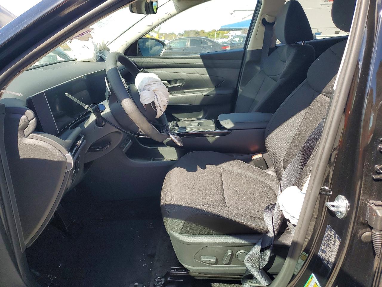 2026 HYUNDAI TUCSON SEL photo 7