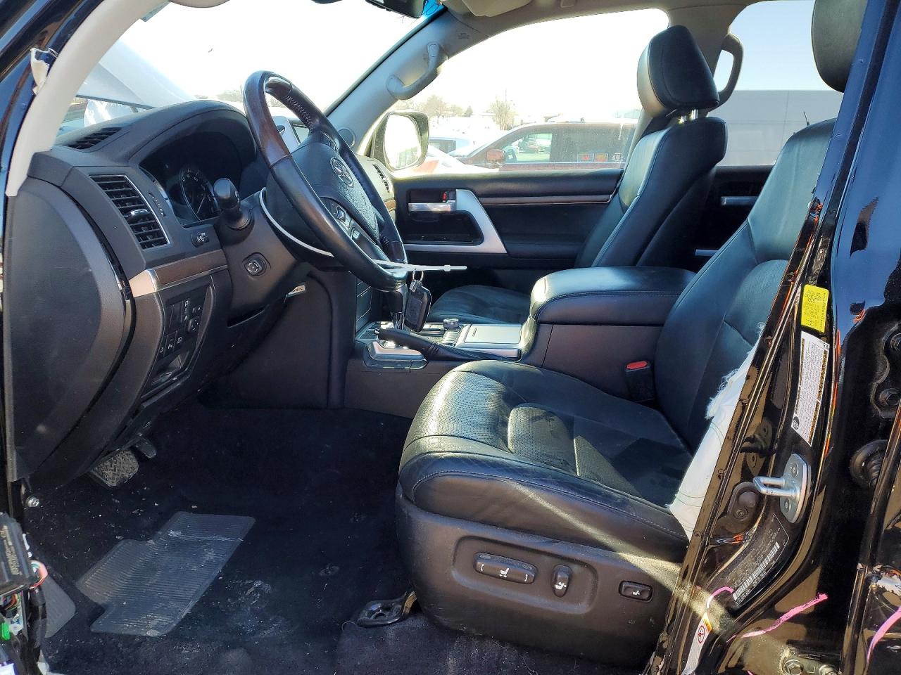 2018 TOYOTA LAND CRUISER photo 13