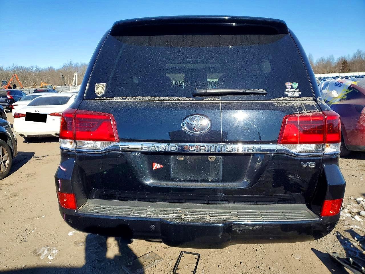 2018 TOYOTA LAND CRUISER photo 11