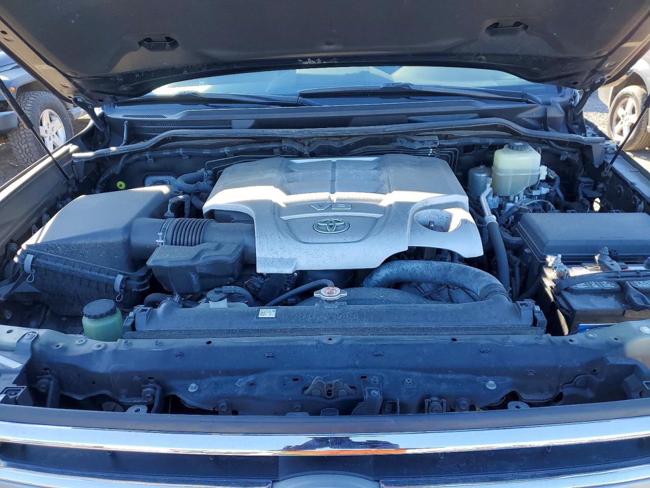 2018 TOYOTA LAND CRUISER photo 23