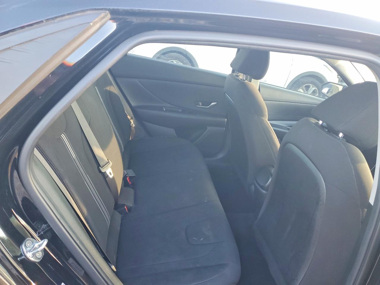 2023 HYUNDAI ELANTRA SEL photo 19