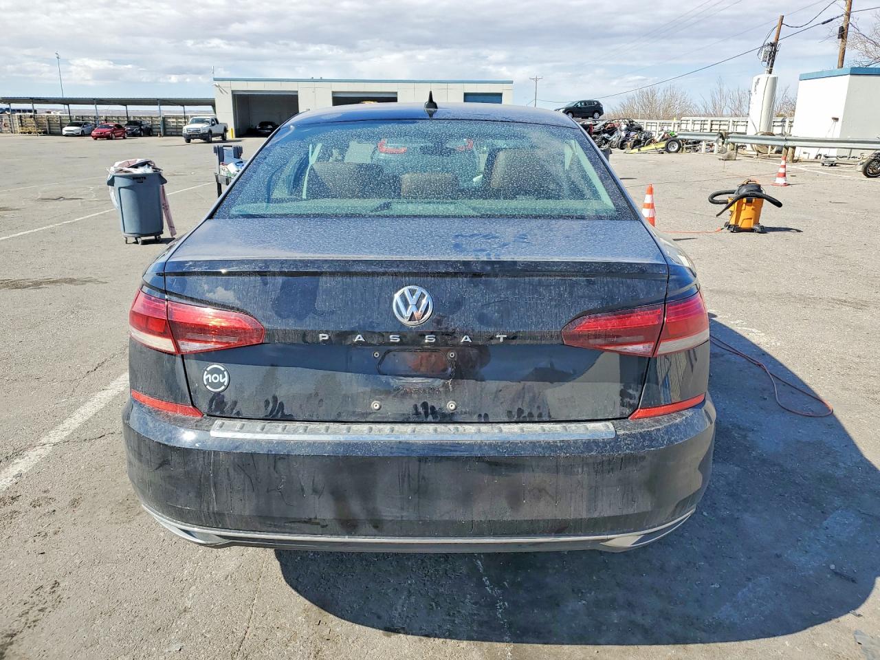 2021 VOLKSWAGEN PASSAT SE photo 11