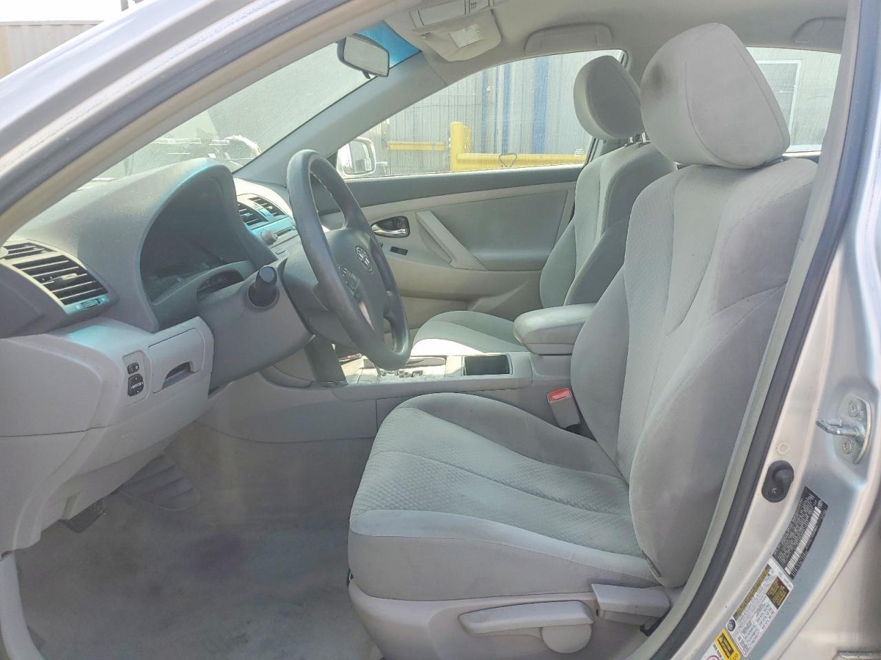 2009 TOYOTA CAMRY BASE photo 7