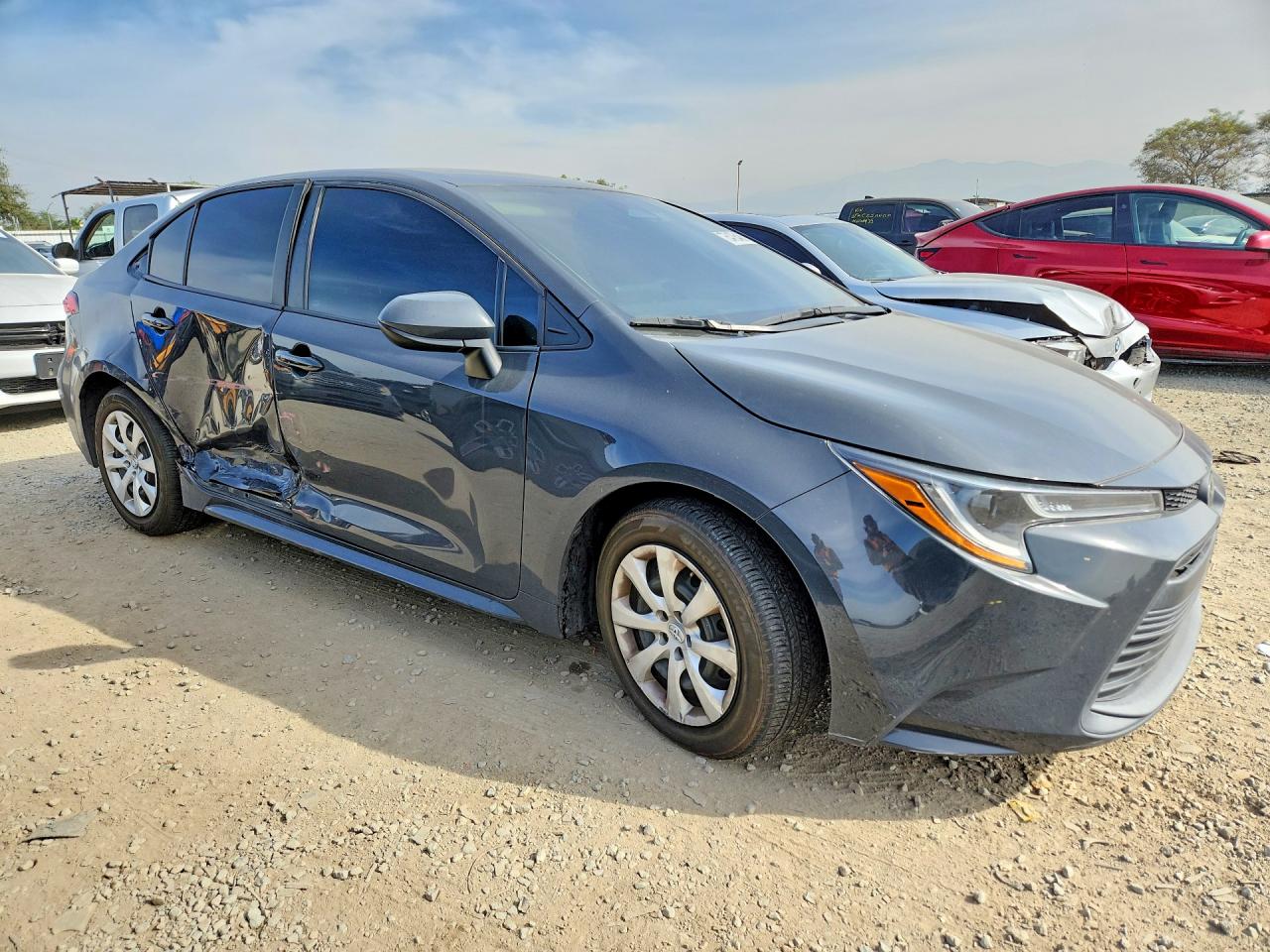 2024 TOYOTA COROLLA LE photo 4