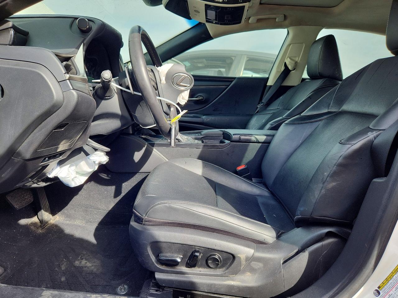 2021 LEXUS ES 300H BASE photo 7