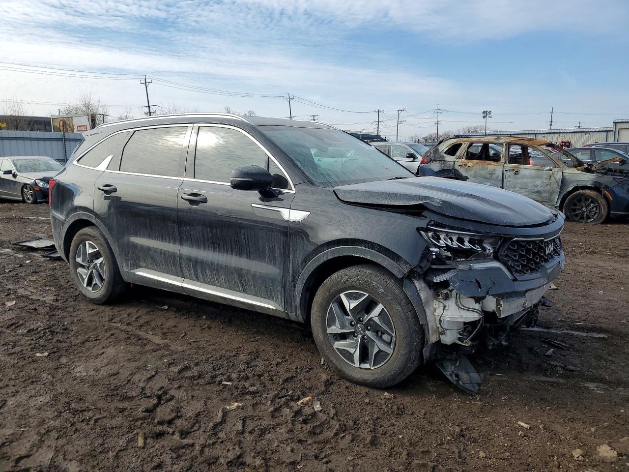 2022 KIA SORENTO S photo 7